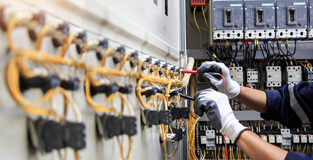 Professional Electrician technician working in Gower, MO